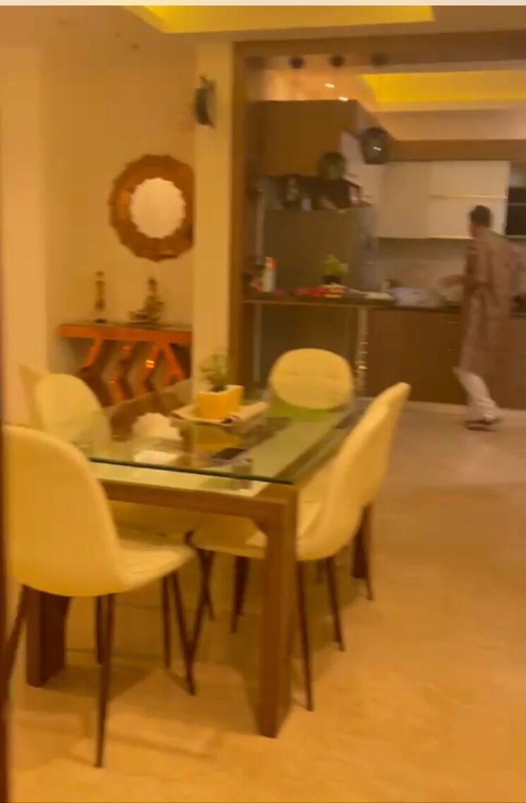 Gym, auram-floor 3 Bedroom 2400 Sq.Ft. Builder Floor In South City 2 Gurgaon 8918285