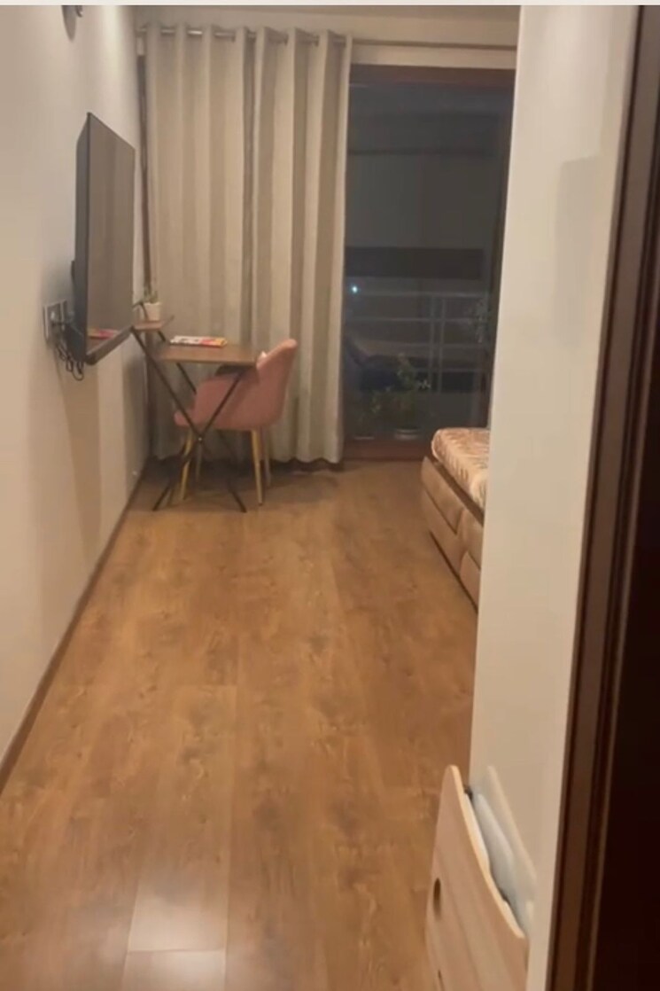 Balcony, auram-floor 3 Bedroom 2400 Sq.Ft. Builder Floor In South City 2 Gurgaon 8918285