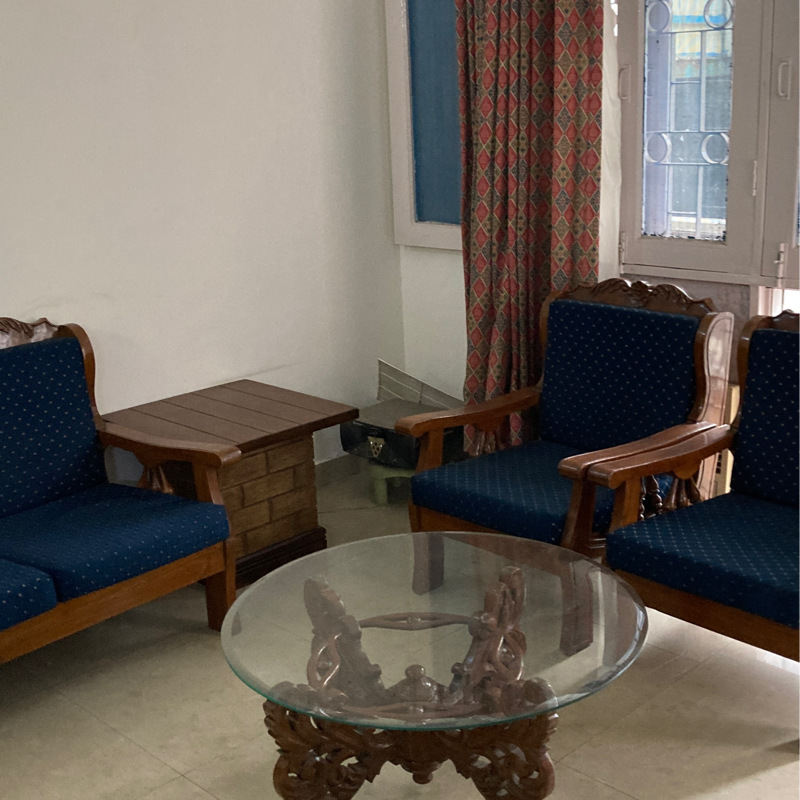 2.5 BHK + Pooja Room Apartment For Rent in Park View Apartments Noida