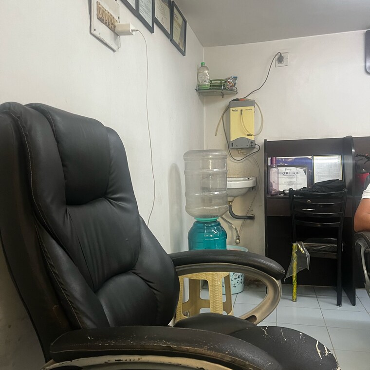 Living Room, yash-avenue Commercial Shop 260 Sq.Ft. In Kharghar Sector 20 Navi Mumbai 8918281