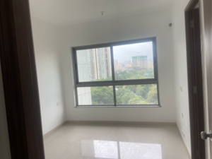 Room in 3 BHK Apartment at Kalpataru Immensa E, Kolshet Industrial Area – for Sale