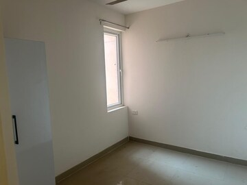 Room in 3 BHK Apartment at ROF Aalayas Phase 2, Sector 102 – for Rent