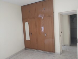 Room in 2.5 BHK Builder Floor at Unitech Arcadia, South City 2 – for Sale