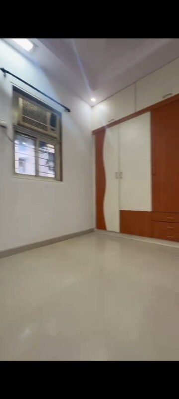 Room in 2 BHK Builder Floor at Shanti Gardens , Mira Road – for Rent