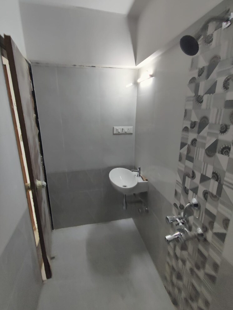 Bathroom, borivali west 1 Bedroom 400 Sq.Ft. Apartment In Borivali West Mumbai 8918258