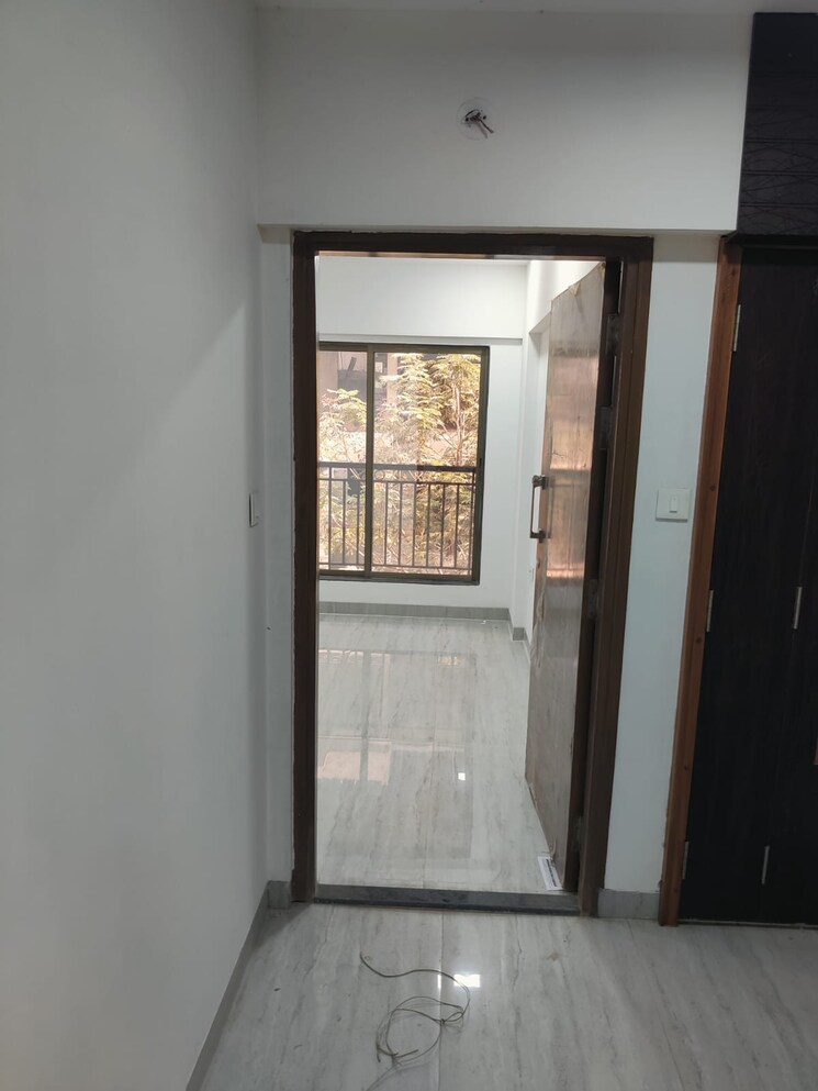 Room, borivali west 1 Bedroom 400 Sq.Ft. Apartment In Borivali West Mumbai 8918258