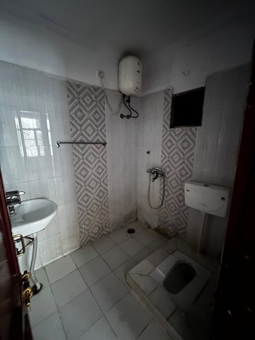 Bathroom in 3 BHK Apartment at Niralanagar – for Rent