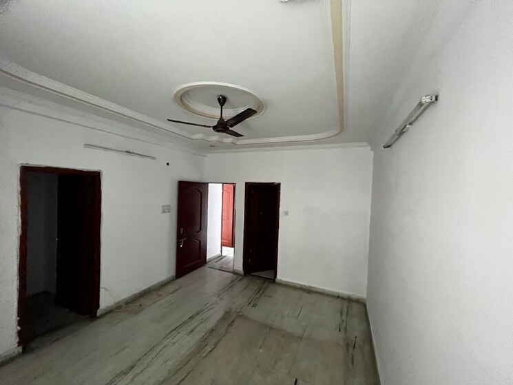 Room, niralanagar 3 Bedroom 2000 Sq.Ft. Apartment In Niralanagar Lucknow 8914088