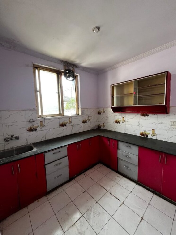 Kitchen, niralanagar 3 Bedroom 2000 Sq.Ft. Apartment In Niralanagar Lucknow 8914088