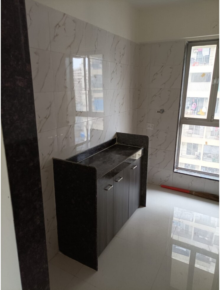 Kitchen, veena-smart-homes 2 Bedroom 999 Sq.Ft. Apartment In Kandivali West Mumbai 8918370