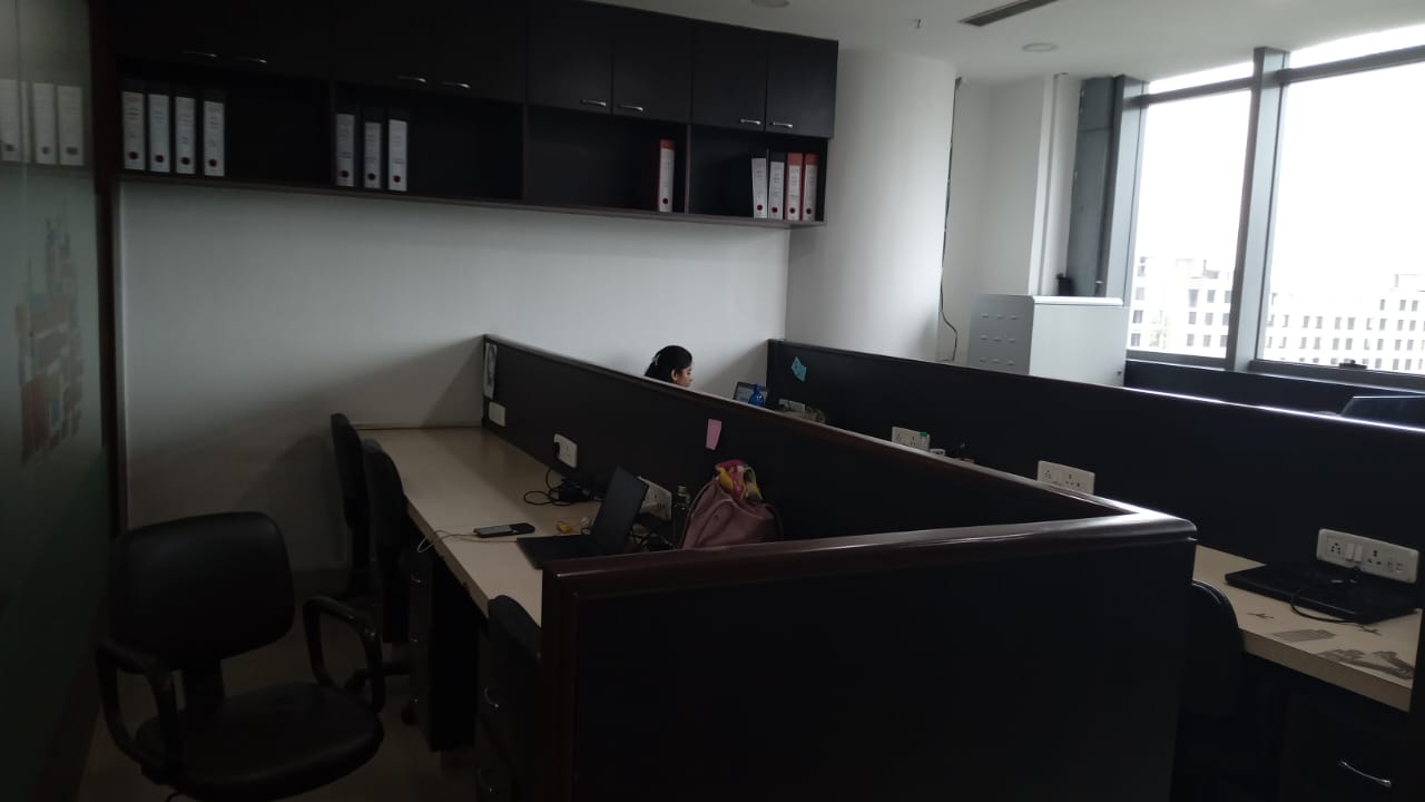 Office Space For Rent in Merlin Infinite