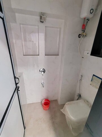 Bathroom in 2 BHK Apartment at Azad Nagar – for Rent
