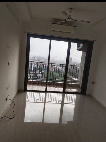 1 BHK Apartment For Rent in Regency Anantam, Dombivli East