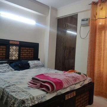 Bedroom in 3 BHK Builder Floor at Bharat Residency Gurgaon, Sector 15 – for Rent