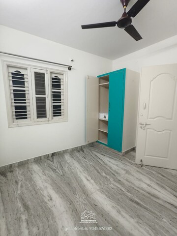 Room in 1 BHK Builder Floor at Hsr Layout Sector 3 – for Rent