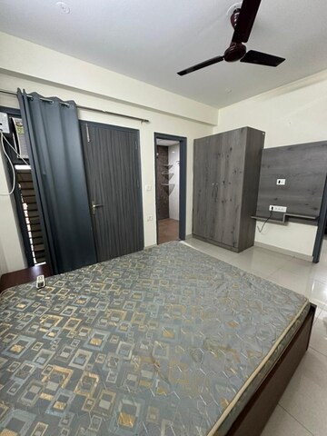 Bedroom in 2 BHK Builder Floor at MVL IPark, Sector 15 – for Rent