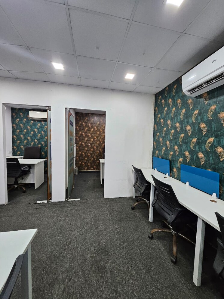 Team Area, alphathum Commercial Office Space 850 Sq.Ft. In Sector 90 Noida 8918445