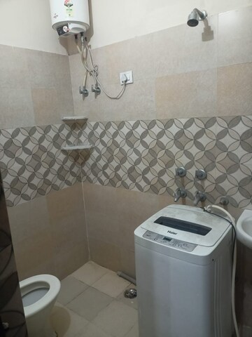 Bathroom in 2 BHK Builder Floor at MVL IPark, Sector 15 – for Rent