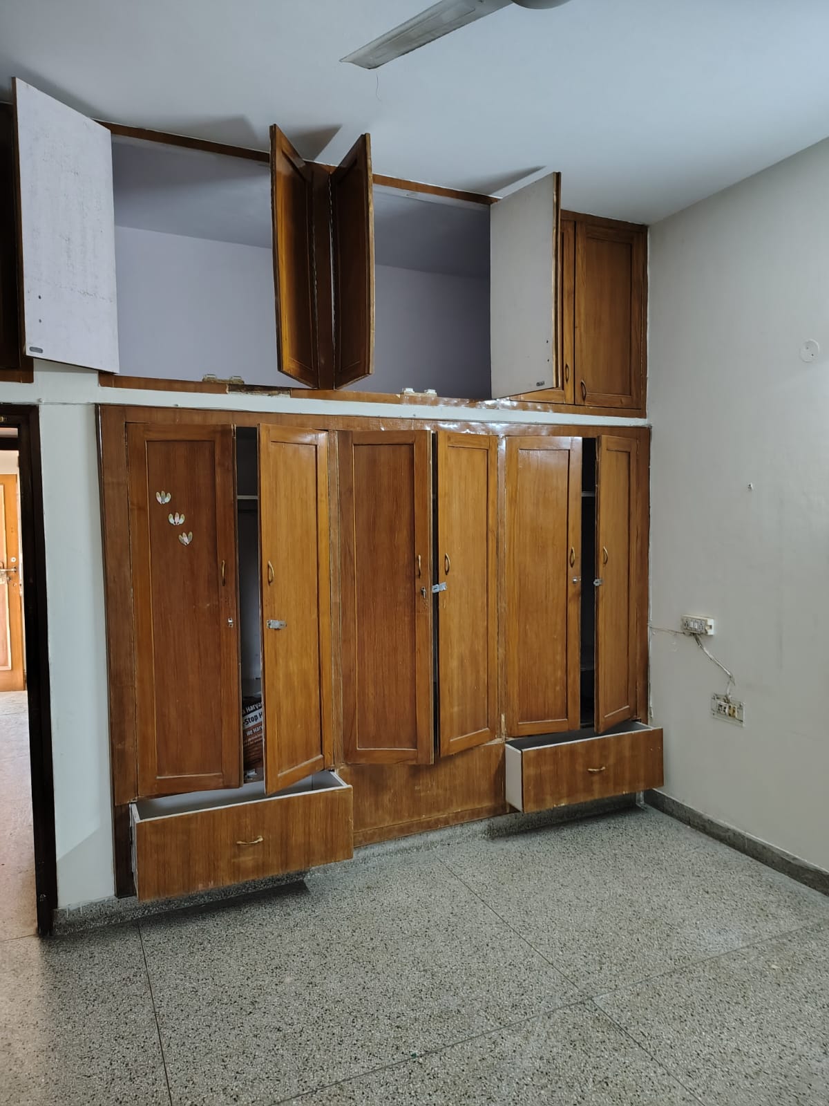 2 BHK + Pooja Room Builder Floor For Rent in Sector 15