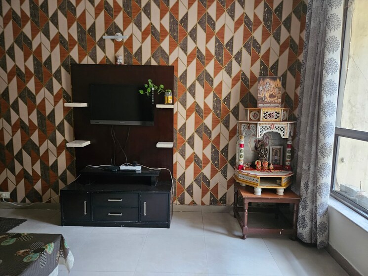 Living Room, unitech-uniworld-gardens 2 Bedroom 973 Sq.Ft. Apartment In Sector 47 Gurgaon 8918503