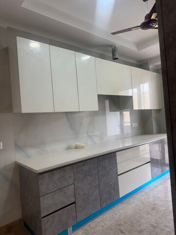 Kitchen in 3 BHK Builder Floor at Saurabh Niwas, Sector 40 – for Rent