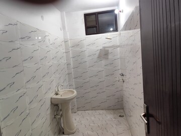 Bathroom in 3 BHK Builder Floor at RWA Apartments Sector 50, Sector 50 – for Rent
