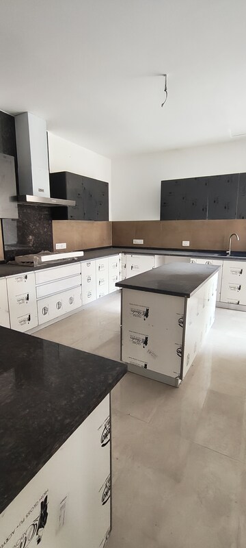Kitchen in 5 BHK Villa at Sector 66 – for Rent