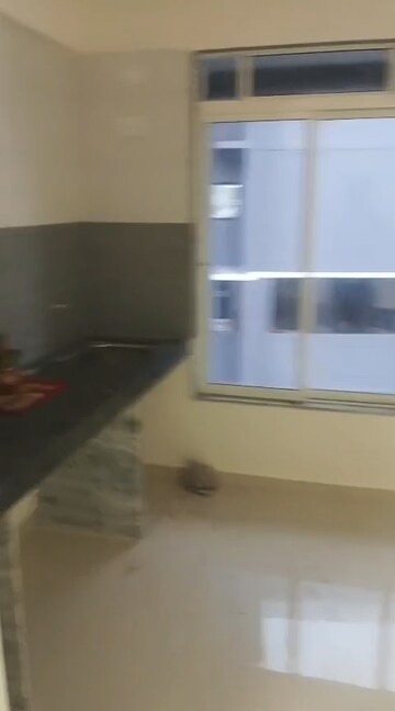 Furnished Amenities in 1 BHK Apartment at Shraddha Shivkunj, Jogeshwari East – for Rent