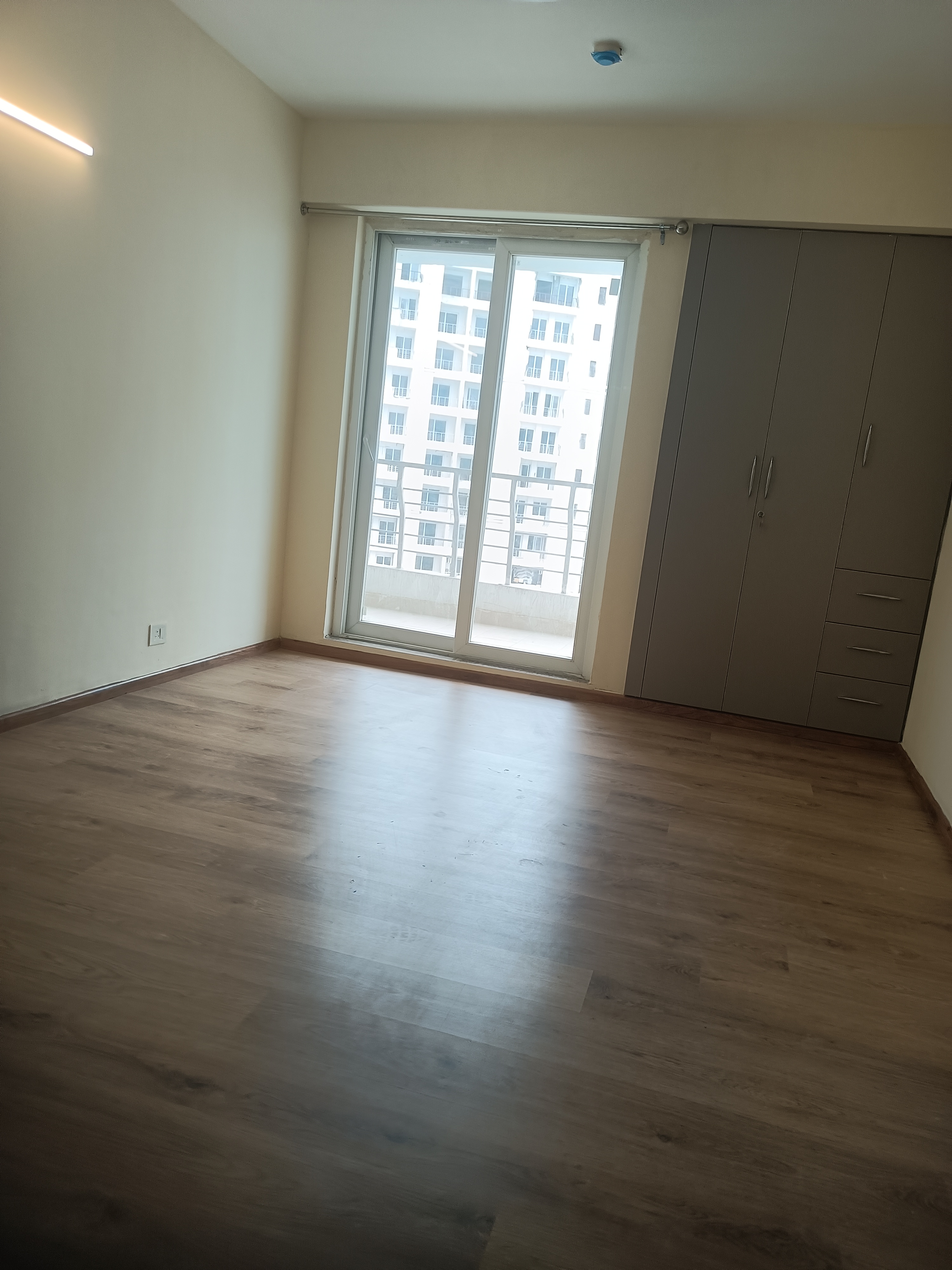 3 BHK Apartment For Rent in Lotus Panache