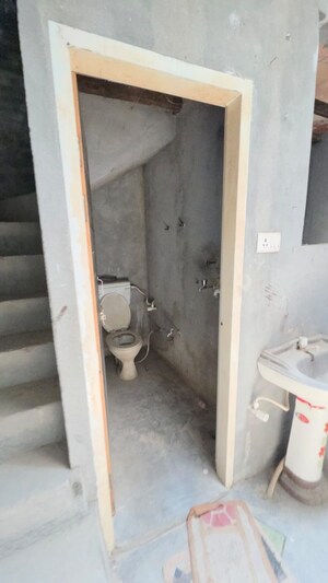 Bathroom in 3 BHK Villa at Manmohan Nagar – for Sale