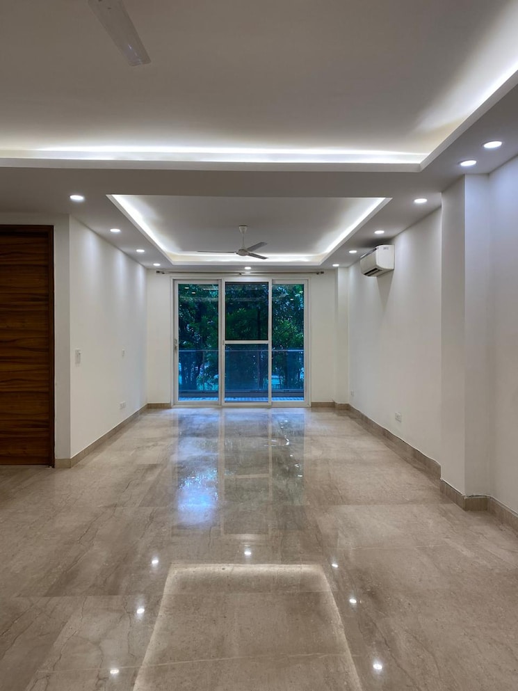 undefined, dlf phase iv 4 Bedroom 270 Sq.Yd. Villa In Dlf Phase iv Gurgaon 8918628
