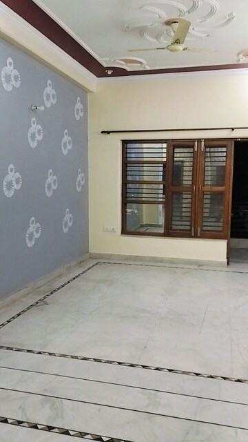 2 BHK Builder Floor For Rent in Sector 31