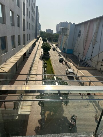 3 BHK Apartment – Exterior View View at DLF Star Mall, Sector 30 - for Rent