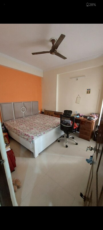 2 BHK Apartment For Rent in Vasu Fortune Residency, Raj Nagar Extension