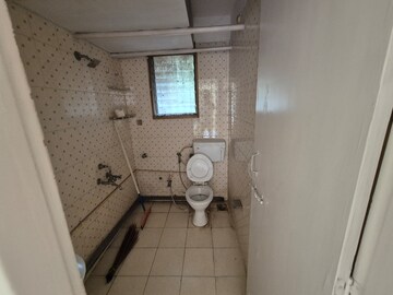 Attached Bathroom in 3.5 BHK Apartment at Kharghar – for Sale
