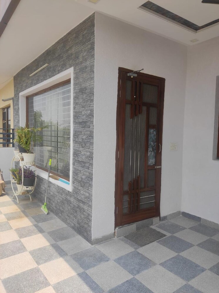 Living Room, sector 85 6 Bedroom 200 Sq.Yd. Villa In Sector 85 Mohali 8918729