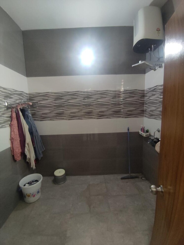 Bathroom, sector 85 6 Bedroom 200 Sq.Yd. Villa In Sector 85 Mohali 8918729