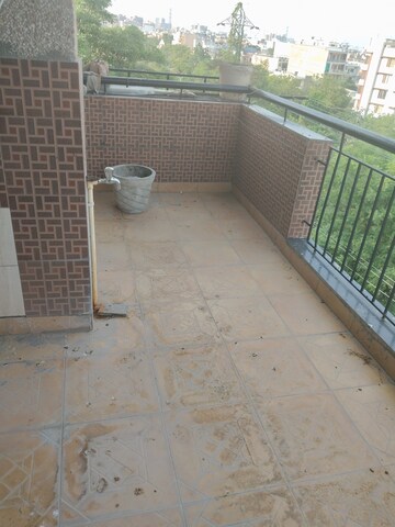 Balcony in 3 BHK Apartment at Sector 21c – for Rent