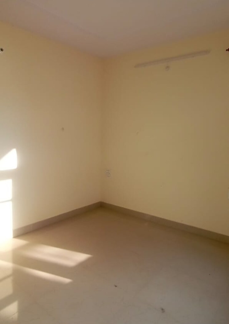 Room, new shimla 3 Bedroom 1100 Sq.Ft. Apartment In New Shimla Shimla 8918748