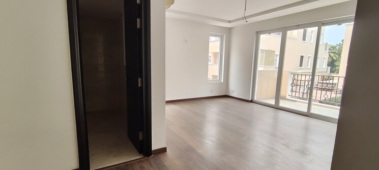 Room, emaar-marbella 5 Bedroom 8120 Sq.Ft. Villa In Sector 66 Gurgaon 8918764