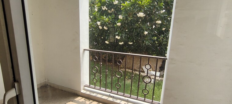 Balcony, emaar-marbella 5 Bedroom 8120 Sq.Ft. Villa In Sector 66 Gurgaon 8918764
