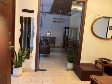 Gym in 2 BHK Builder Floor at Greater Kailash – for Rent