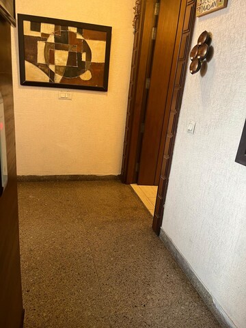 Room in 2 BHK Builder Floor at Greater Kailash – for Rent