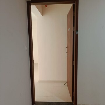 Room in 3 BHK Apartment at Mantra Mesmer, Keshav Nagar – for Rent