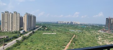 Master Bedroom in 3.5 BHK Apartment at Tata Eureka Park, Sector 150 – for Rent