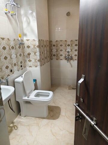 Bathroom in 3 BHK Builder Floor at Bharat Residency Gurgaon, Sector 15 – for Rent