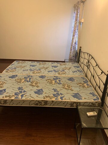 Bedroom in 2 BHK Apartment at Unitech Heritage City, Sector 25 – for Rent