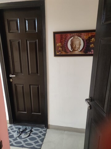 Furnished Amenities in 3 BHK Builder Floor at Unitech South City II, Sector 50 – for Rent