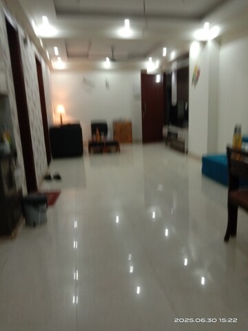 Kitchen in 3 BHK Builder Floor at Unitech South City 1, South City 1 – for Rent