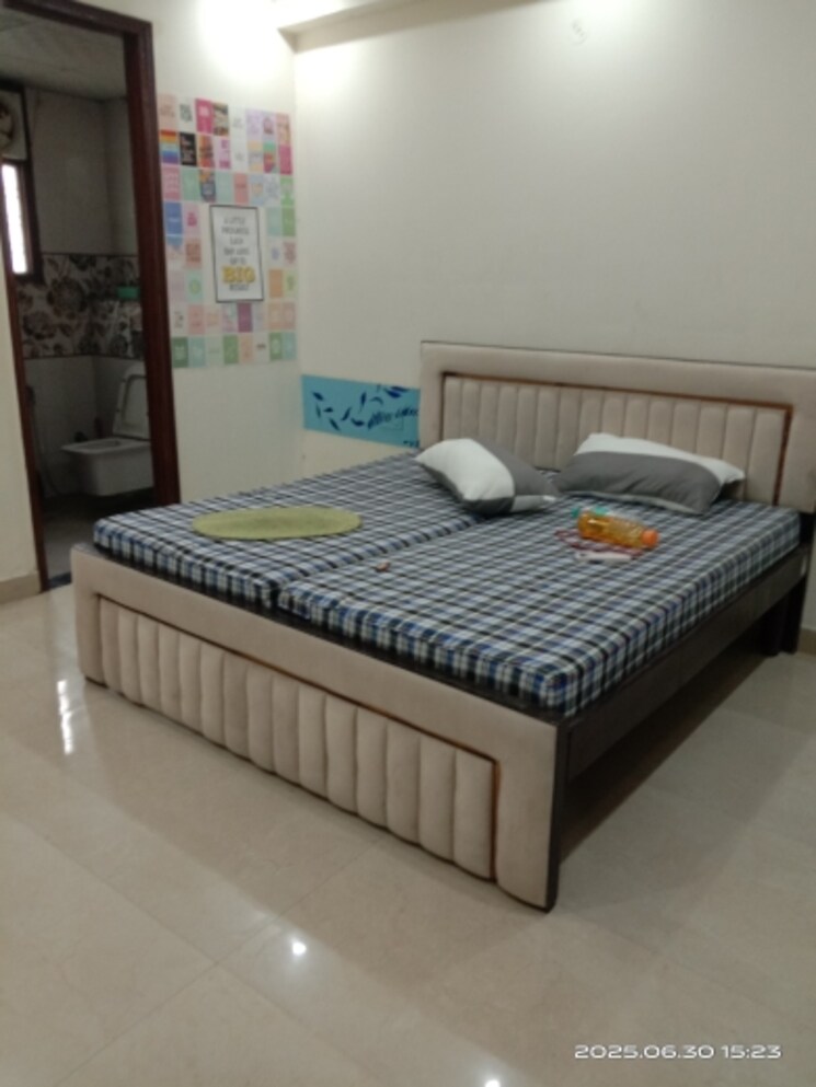 Bedroom, unitech-south-city-1 3 Bedroom 1350 Sq.Ft. Builder Floor In South City 1 Gurgaon 8918921
